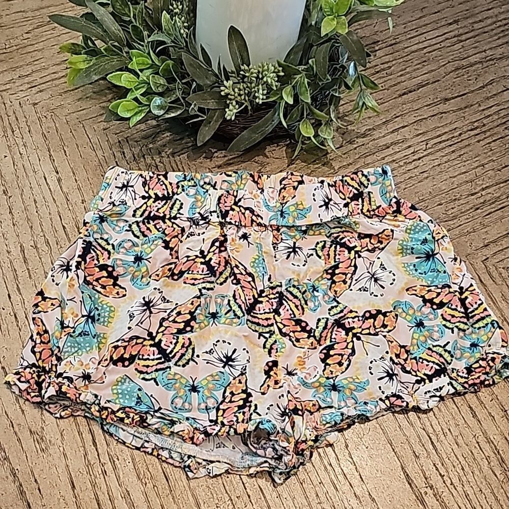 Butterfly shorts size L Epic Threads